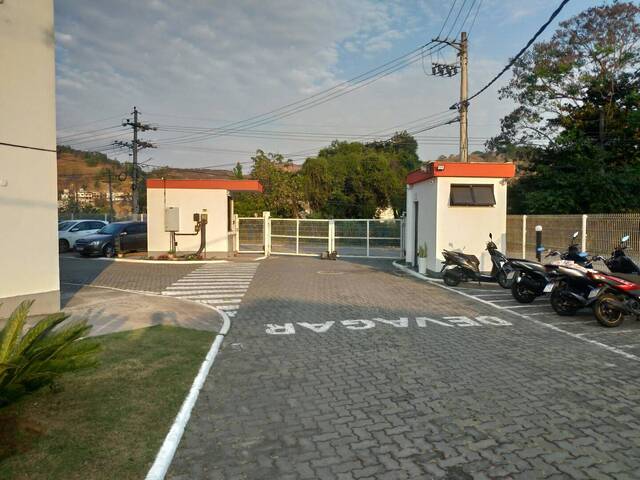 #33 - Apartamento para Venda em Barra do Piraí - RJ